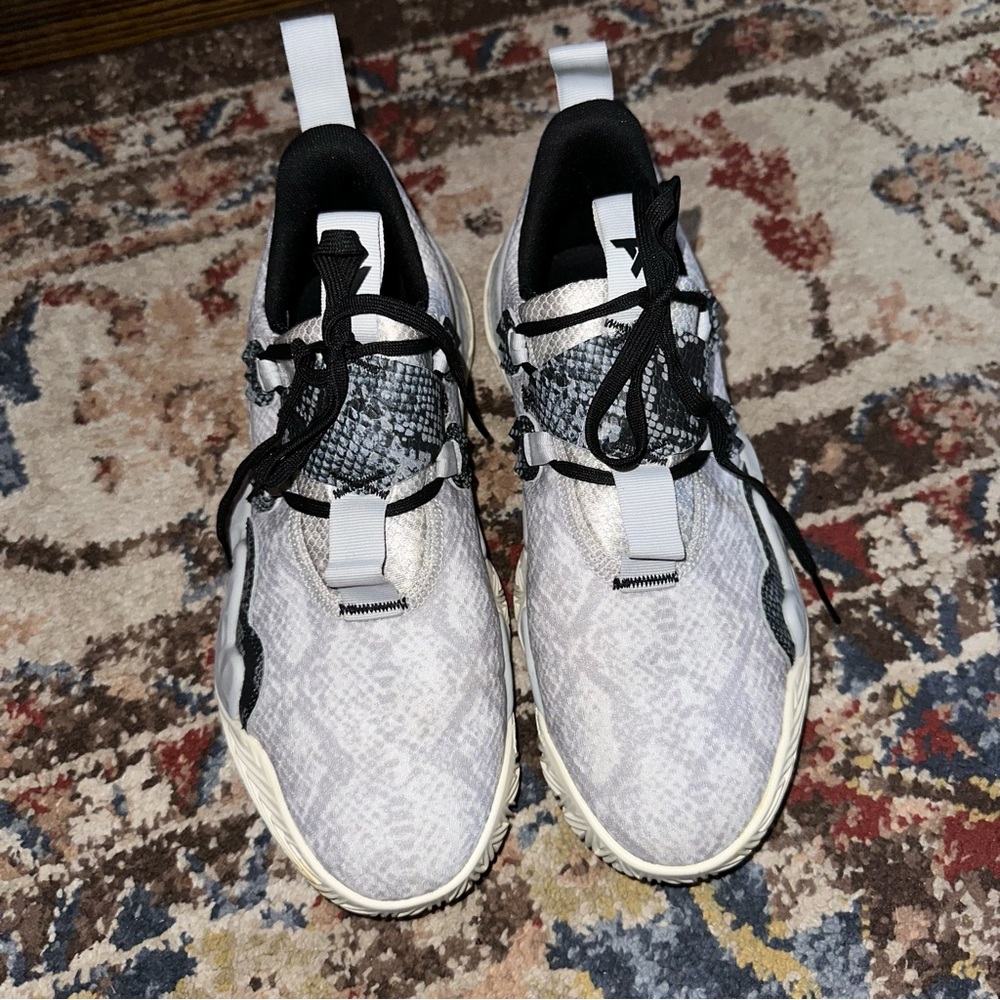 adidas Trae Young 1 snakeskin size 8